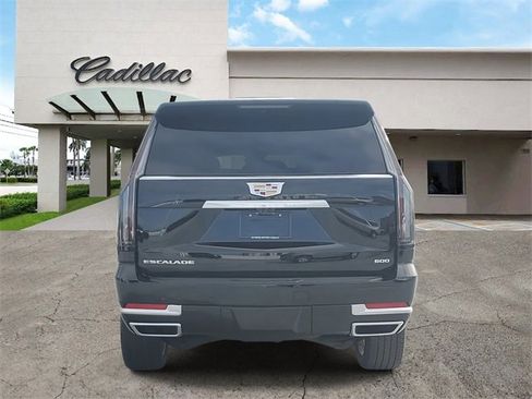 Used 2026 Cadillac Escalade Luxury w/ LPO, Floor Liner Package image 4