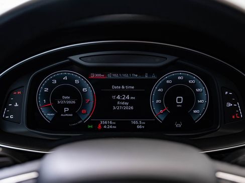 Used 2022 Audi Q8 Prestige AWD/4WD image 34