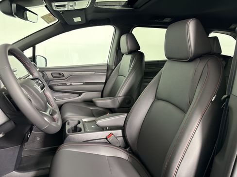 New 2026 Honda Odyssey Sport-L image 4