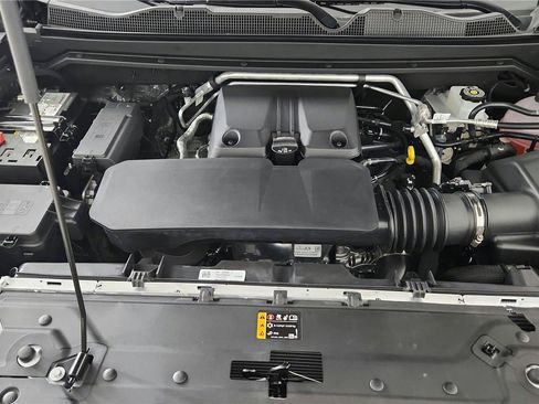 Used 2023 Chevrolet Colorado LT w/ LT Convenience Package II RWD image 49
