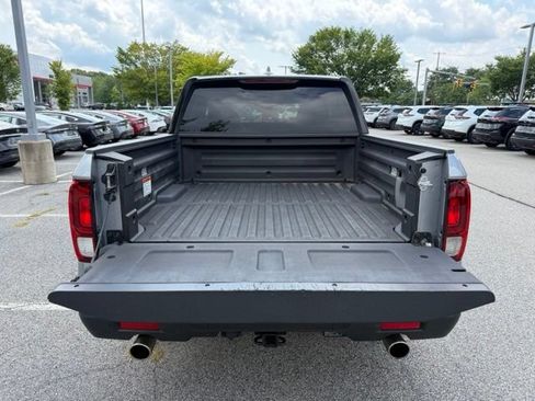 Used 2023 Honda Ridgeline Sport image 10