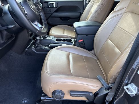 Used 2020 Jeep Gladiator Overland w/ Safety Group image 24