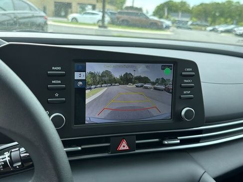 New 2026 Hyundai Elantra SE FWD image 25