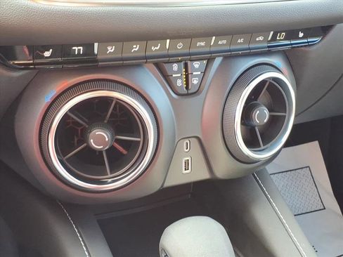 New 2025 Chevrolet Blazer LT image 19