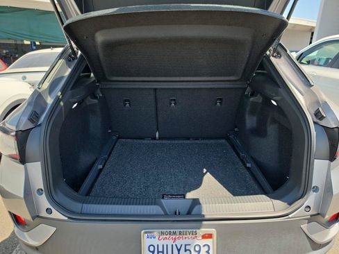 Certified 2023 Volkswagen ID.4 Pro RWD image 10