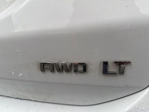 Used 2019 Chevrolet Equinox LT image 14