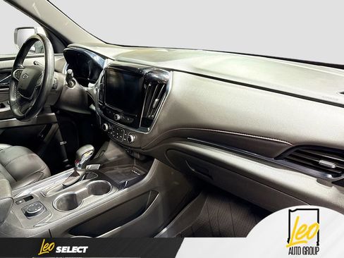 Used 2023 Chevrolet Traverse RS w/ LPO, Floor Liner Package AWD/4WD image 34