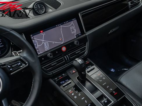 Used 2022 Porsche Macan S image 36