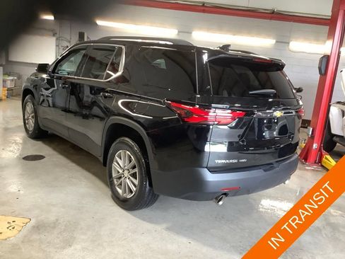 Used 2023 Chevrolet Traverse LT AWD/4WD image 3