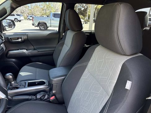 Used 2022 Toyota Tacoma SR image 20