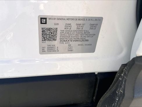 Used 2021 Chevrolet Equinox LT AWD/4WD image 32