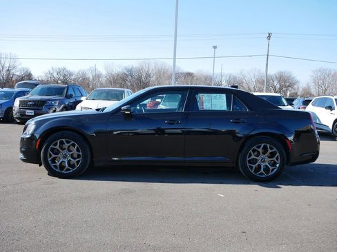 Used 2017 Chrysler 300 S w/ 300S Premium Group image 4