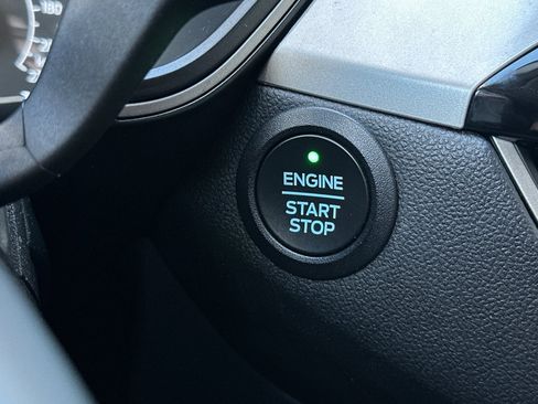 Used 2022 Ford Escape SE w/ Convenience Package image 21