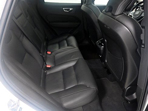 Used 2020 Volvo XC60 T6 Inscription AWD/4WD image 30