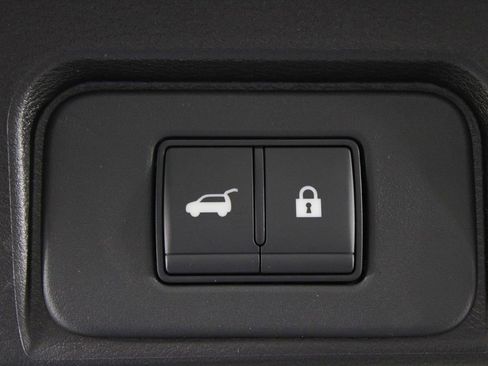 New 2026 Nissan Rogue SV FWD image 22