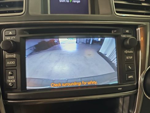 Used 2013 Toyota Highlander Limited AWD/4WD image 31