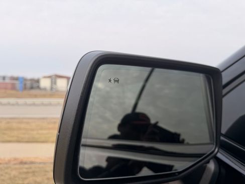 Used 2024 GMC Sierra 1500 AT4 w/ Technology Package image 10