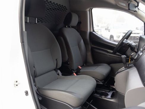 Used 2020 Nissan NV200 SV w/ Back Door Glass Package image 21