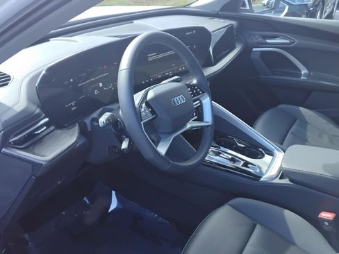 Certified 2025 Audi Q5 Premium w/ Convenience Package image 16