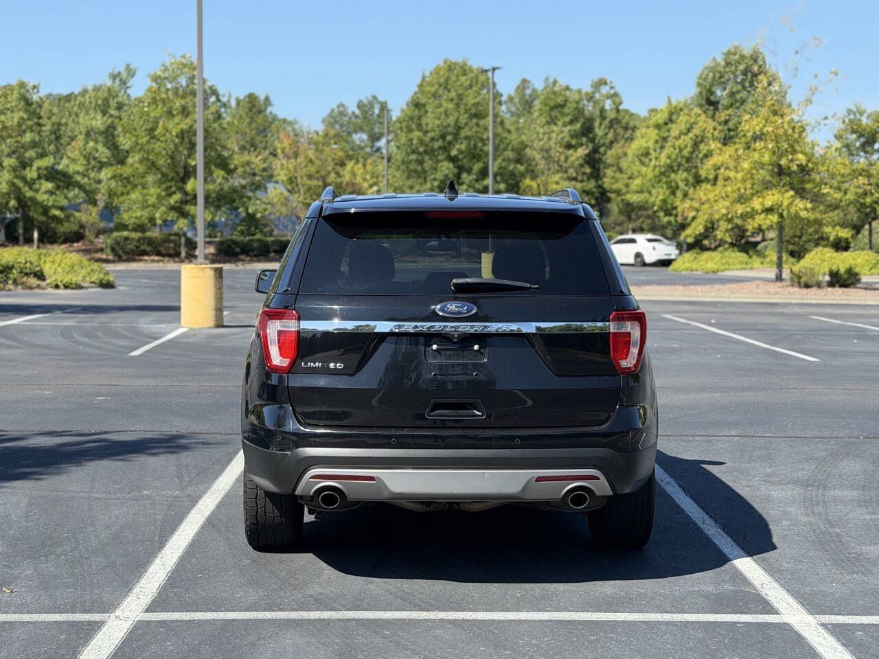 Used 2017 Ford Explorer Limited FWD image 6