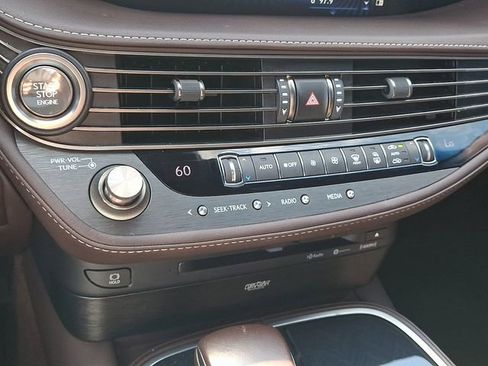 Used 2018 Lexus LS 500 RWD image 16