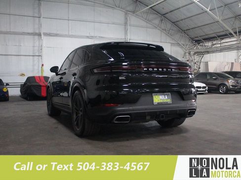 Used 2024 Porsche Cayenne Coupe image 17