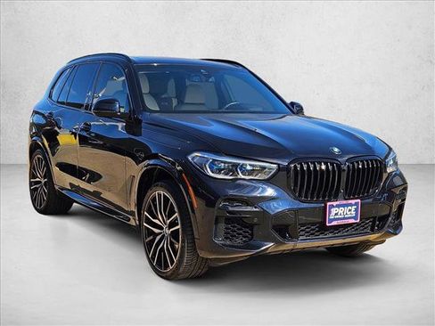 Used 2022 BMW X5 M50i w/ Executive Package image 3