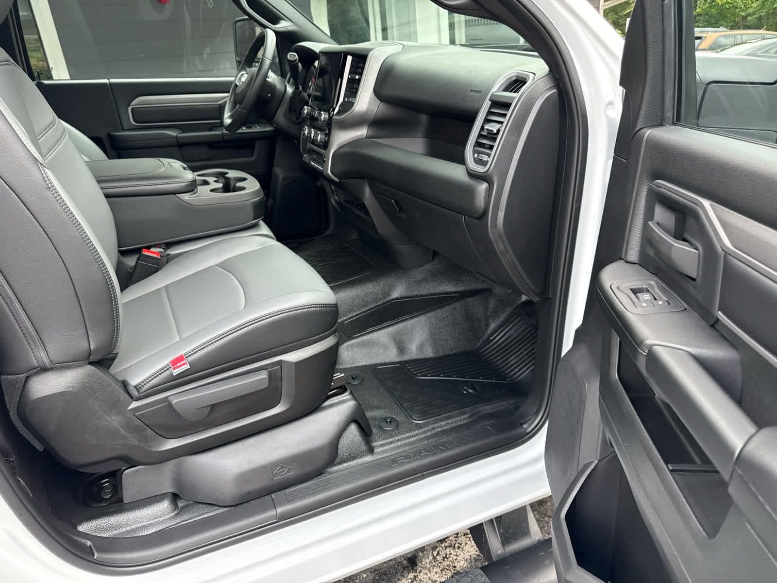 New 2026 RAM 5500 Tradesman AWD/4WD image 16