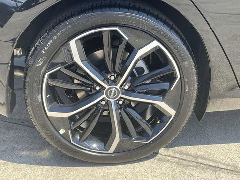 New 2025 Nissan Altima 2.5 SR image 7