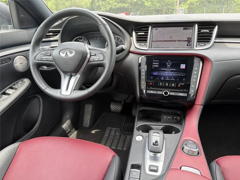 Used 2023 INFINITI QX50 Sport AWD/4WD image 3