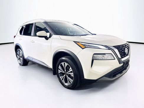 Used 2023 Nissan Rogue SV w/ SV Premium B Package image 3