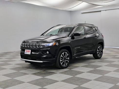 Used 2022 Jeep Compass Limited AWD/4WD image 5