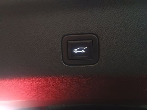 Used 2023 Cadillac Escalade Sport w/ LPO, ONYX Package image 13