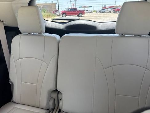 Used 2024 Buick Enclave Premium FWD image 27