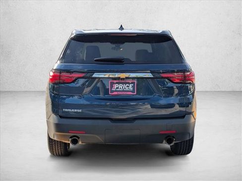 Used 2023 Chevrolet Traverse LS FWD image 7
