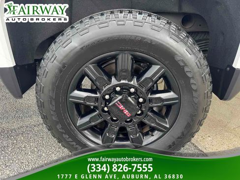 Used 2024 GMC Sierra 2500 AT4 w/ AT4 Premium Plus Package AWD/4WD image 35