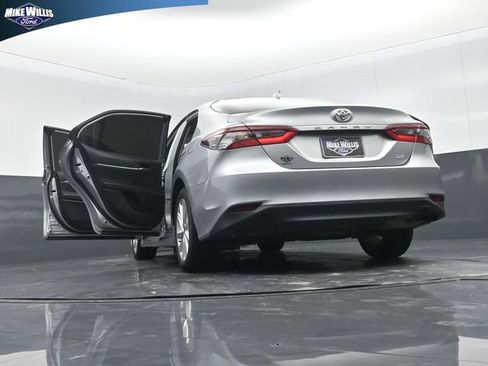 Used 2023 Toyota Camry LE FWD image 30