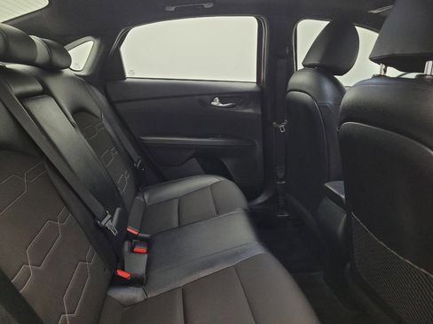 Used 2022 Kia Forte GT-Line w/ GT-Line Premium Package FWD image 19