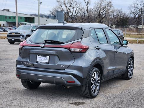 Used 2024 Nissan Kicks SV image 5