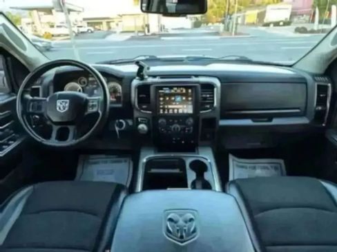 Used 2016 RAM 1500 Sport RWD image 19