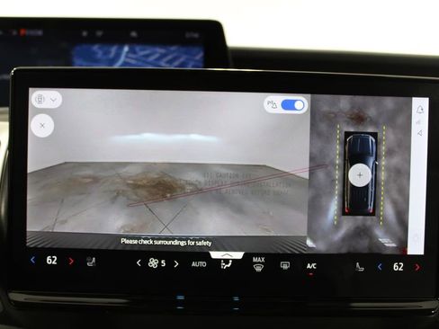 New 2026 Ford Expedition Active image 55