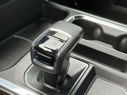 Used 2022 Chevrolet Silverado 1500 RST image 15