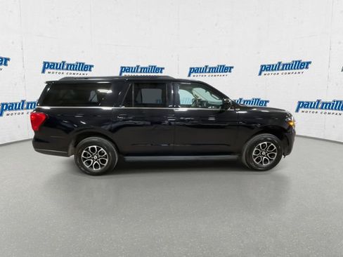 Used 2024 Ford Expedition Max XLT image 12