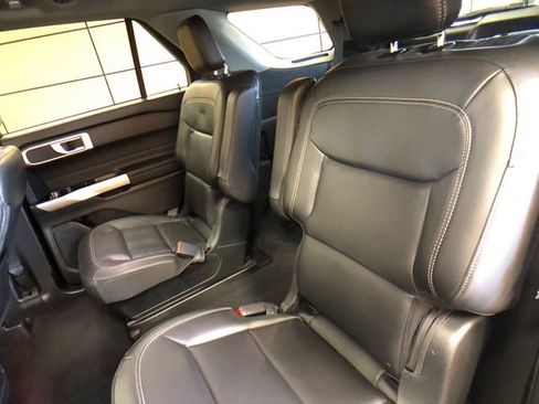 Certified 2023 Ford Explorer XLT w/ Equipment Group 202A AWD/4WD image 20