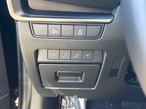 New 2026 MAZDA MAZDA3 2.5 S Sedan w/ Preferred Pkg FWD image 32