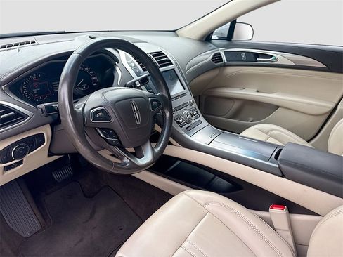 Used 2019 Lincoln MKZ Premiere image 10