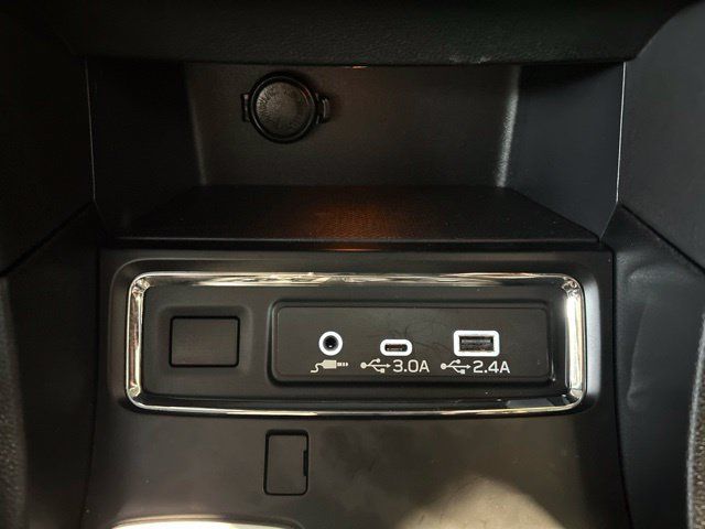 Used 2026 Subaru Ascent Premium AWD/4WD image 8