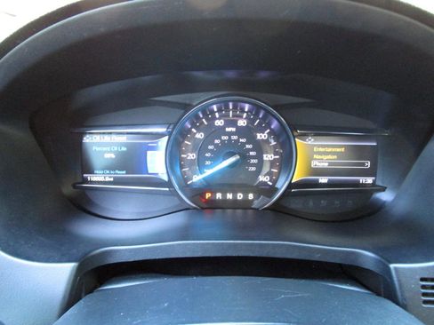 Used 2019 Ford Explorer XLT w/ Equipment Group 202A image 11