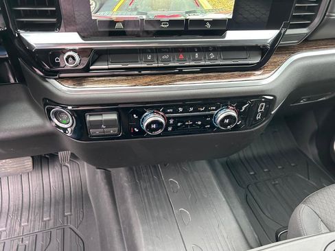 New 2026 GMC Sierra 2500 SLE image 11