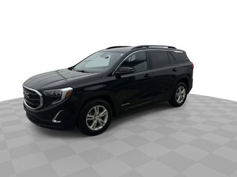 Used 2021 GMC Terrain SLE w/ Driver Convenience Package image 4